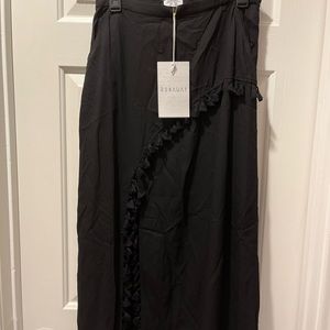 NWT MAXI SKIRT WITH SPLIT